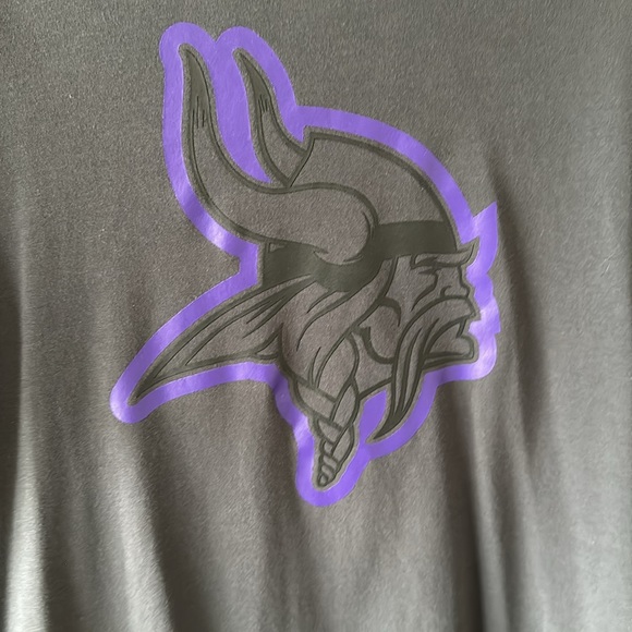 Nike Minnesota Vikings t-shirt in a Men’s size Small.  Dri-Fit great condition! - Picture 3 of 7